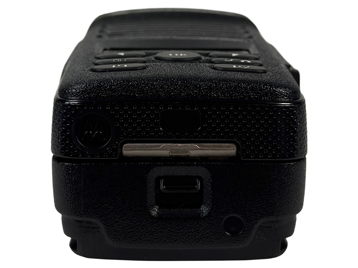 Motorola MOTOTRBO XPR 3500e Digital Two-Way Radio (IP67) with PMNN4409 Battery