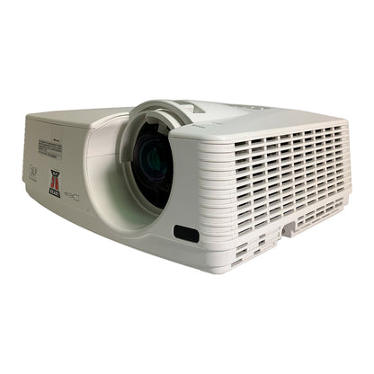 Mitsubishi XD550U Professional Projector w/Remote