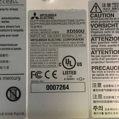 Mitsubishi XD550U Professional Projector w/Remote
