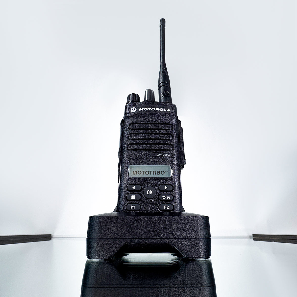 Motorola XPR3500e DMR Digital Analog UHF Two-Way Radio | Handled Microphone