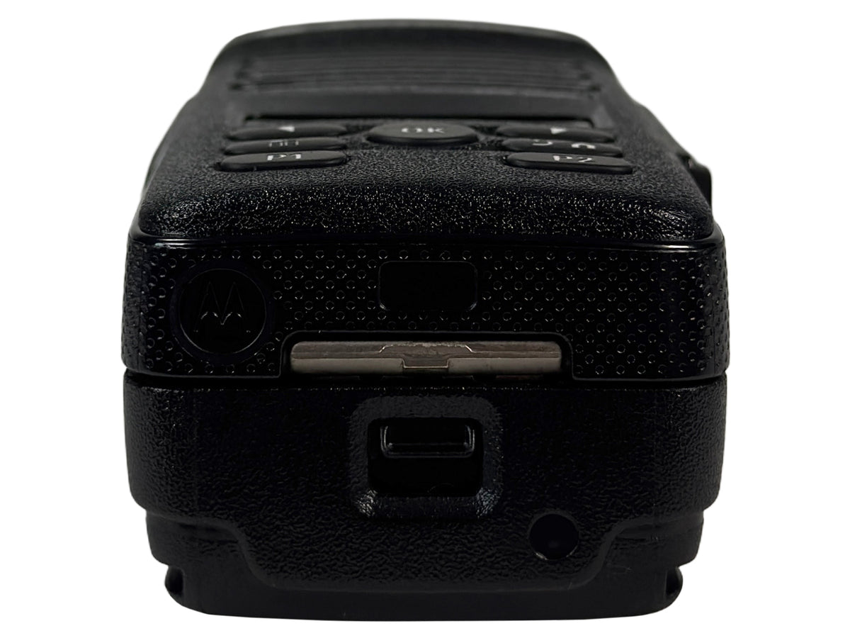 Motorola MOTOTRBO XPR 3500e Digital Two-Way Radio (IP67) with PMNN4409 Battery