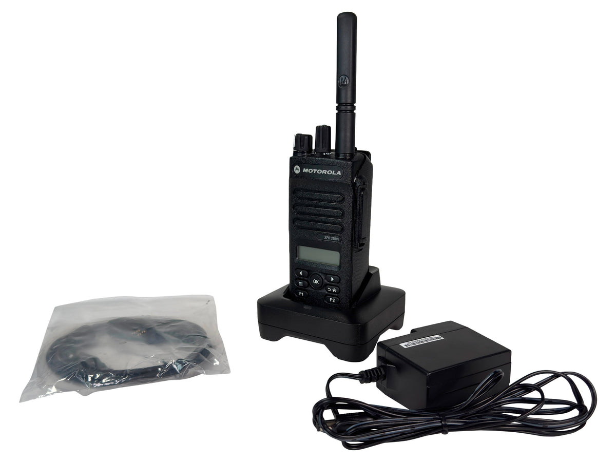 Motorola MOTOTRBO XPR 3500e Digital Two-Way Radio (IP67) with PMNN4409 Battery