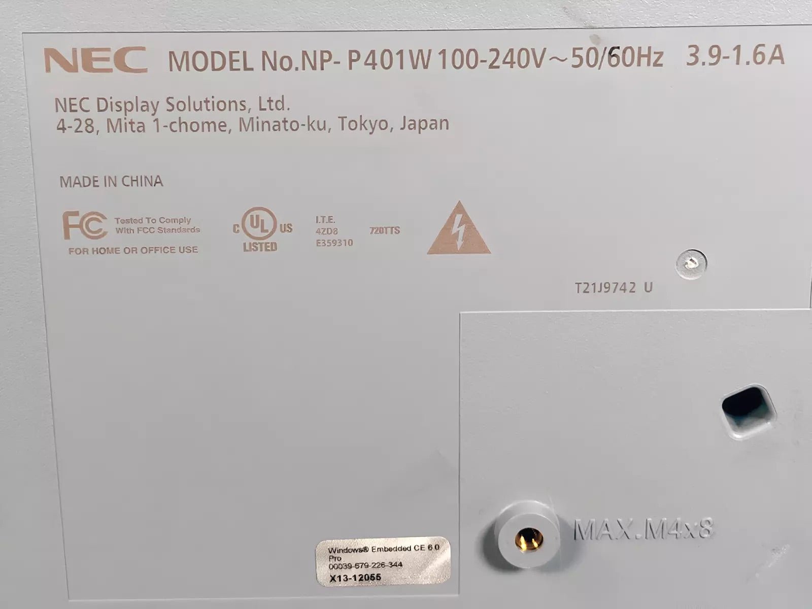 NEC P401W 3LCD Projector for Home Theatre WXGA FHD 4,000 Lumens - TeKswamp