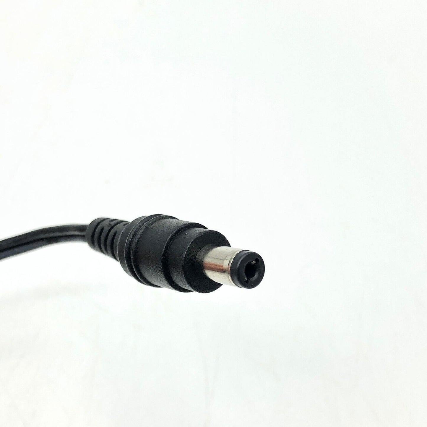 Genuine APD DA-30E12 100-240V DC 12V 2.5A - 5.5*2.1 mm Power Supply Adapter w/Cord